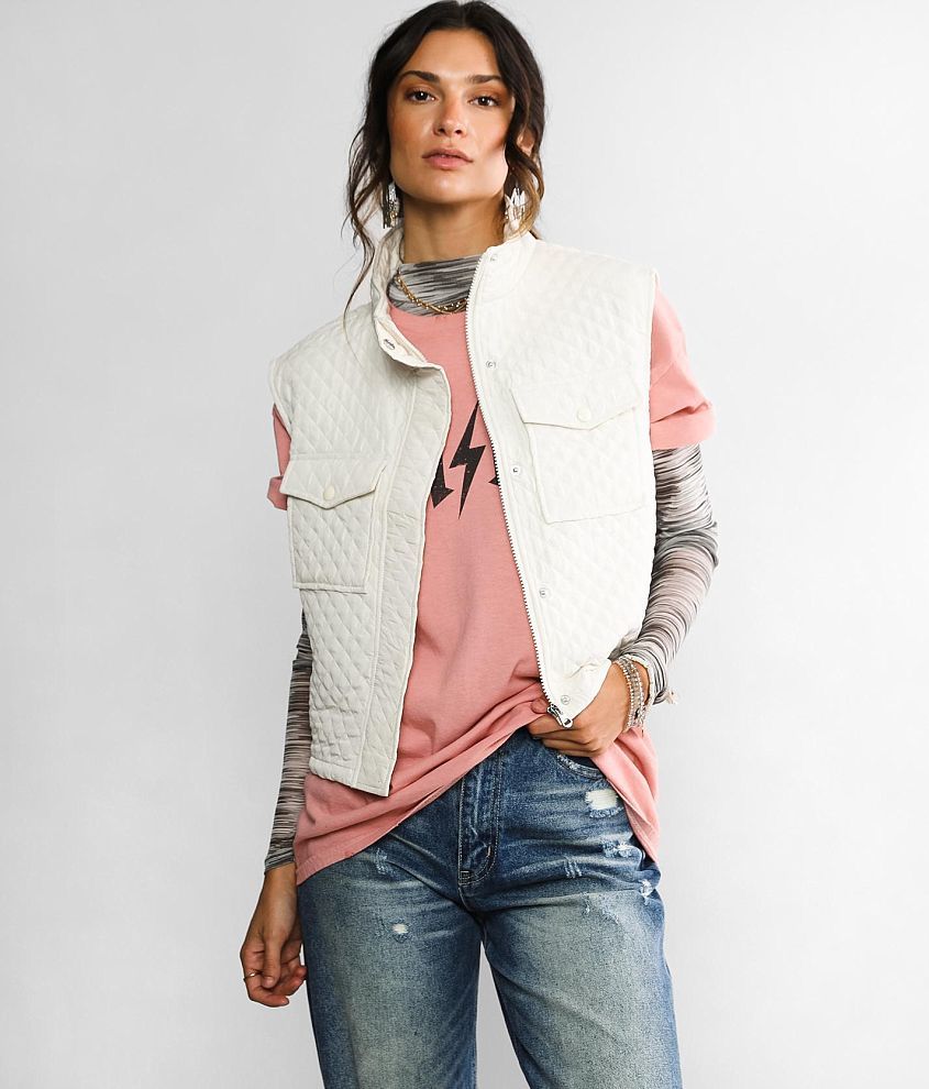BKE Quilted Lightweight Cropped Vest front view