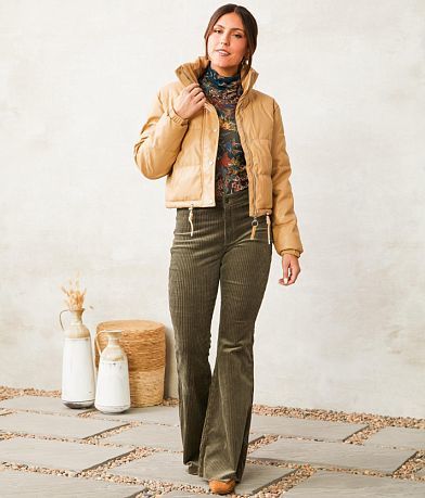 Vigoss Cropped Puffer Jacket misc detail 2 view