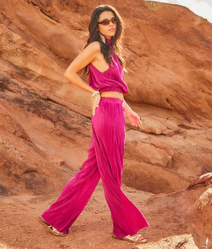 Wide Leg Pleated Pant