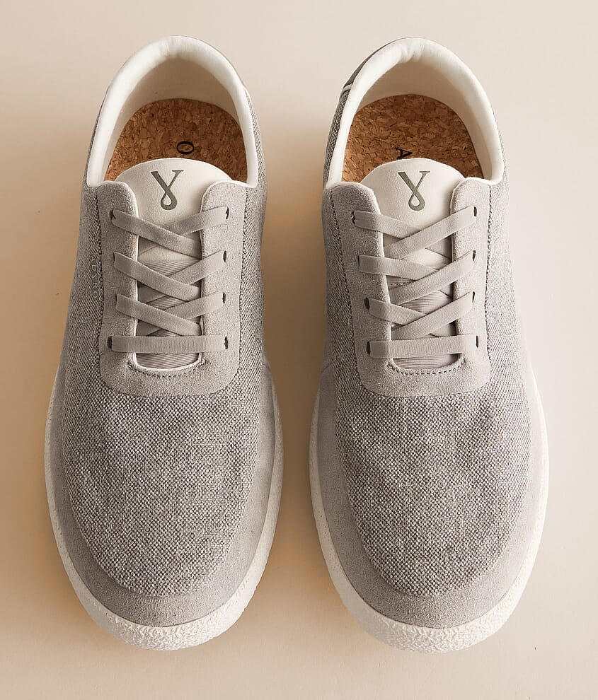 Cosmo Sneaker