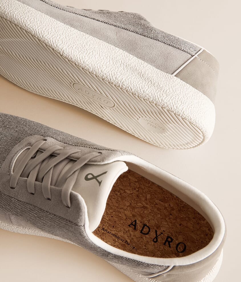 Cosmo Sneaker