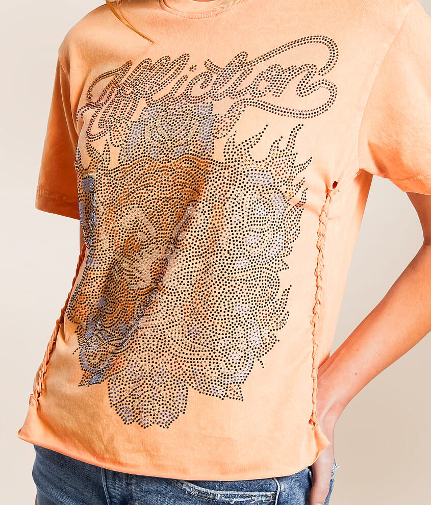 Mythic Embrace T-Shirt - thumbnail 4