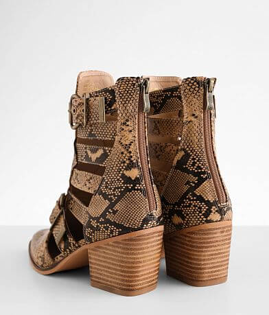 ARider Girl Robin Cut-Out Ankle Boot MISC_DETAIL_3
