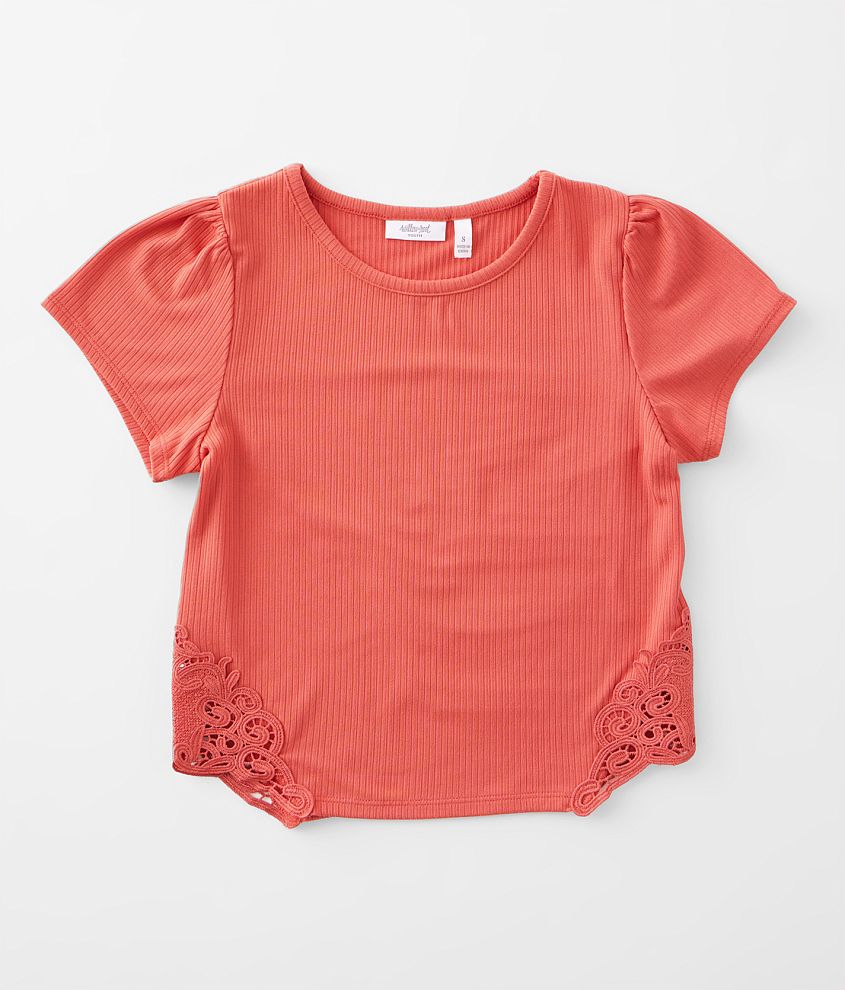 Girls - Willow &#38; Root Crochet Applique Top front view