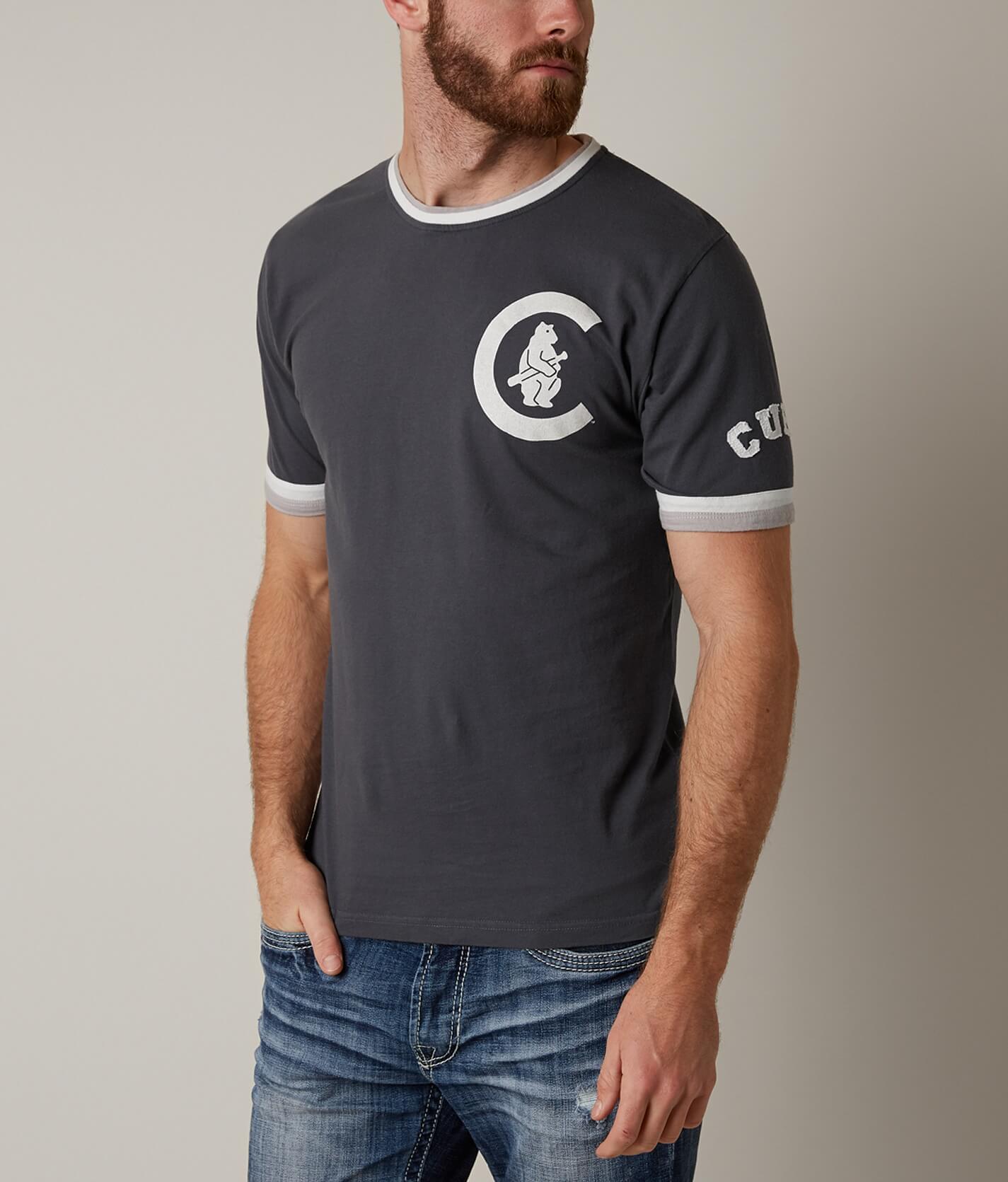 black chicago cubs t shirt