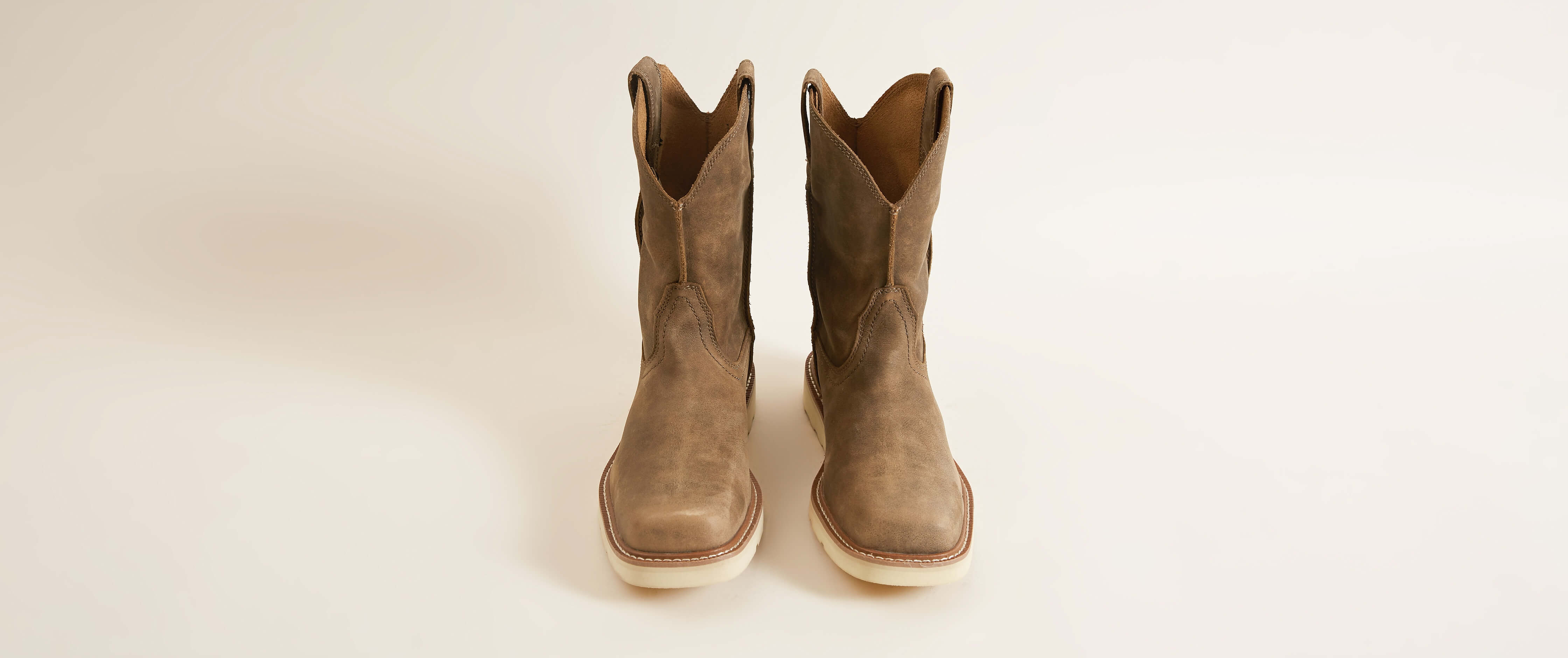 ariat men's rambler recon western boots