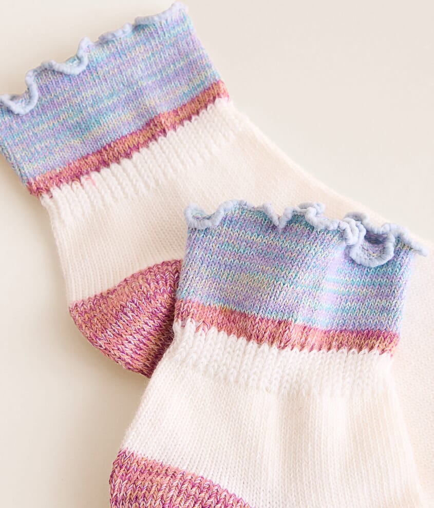 Ruffle Quarter Socks - thumbnail 2
