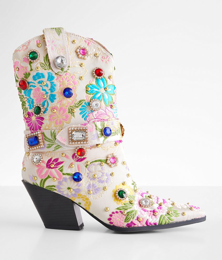 Azalea Wang Diligent Floral Boot front view