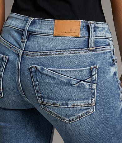 BKE Stella Cuffed Stretch Capri Jean BACK_POCKET