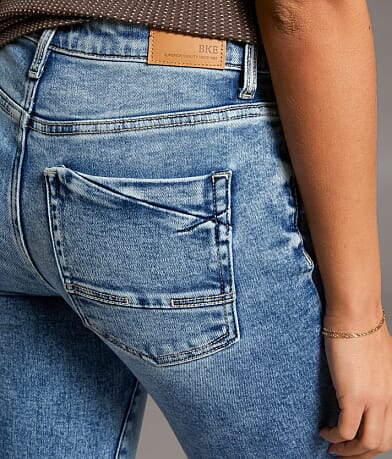 BKE Payton Cuffed Stretch Capri Jean back pocket view