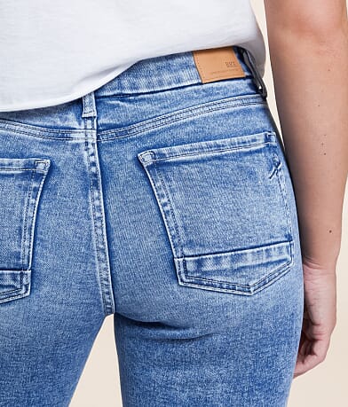 BKE Gabby Cropped Straight Stretch Jean BACK_POCKET