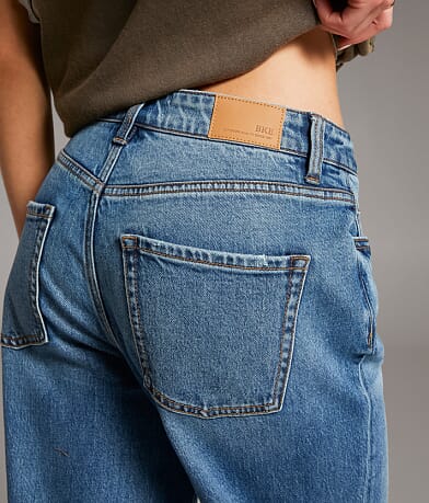 BKE Taylor Low Slung Horseshoe Stretch Jean back pocket view