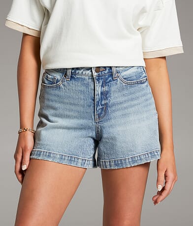 BKE Billie Loose Stretch Short front view