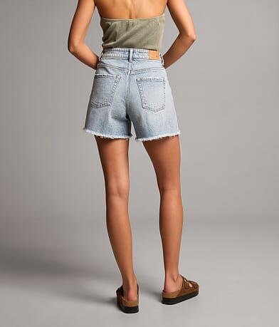 Billie Loose Stretch Short thumbnail 4