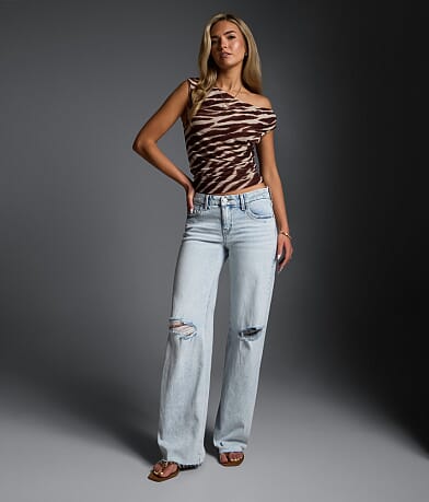 Fit No. 17 Low Slung Wide Leg Stretch Jean