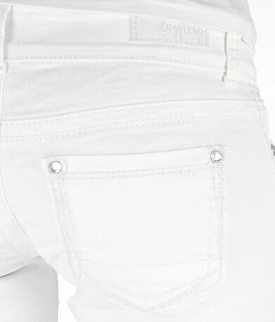 Daytrip Leo Bermuda Stretch Short back pocket view