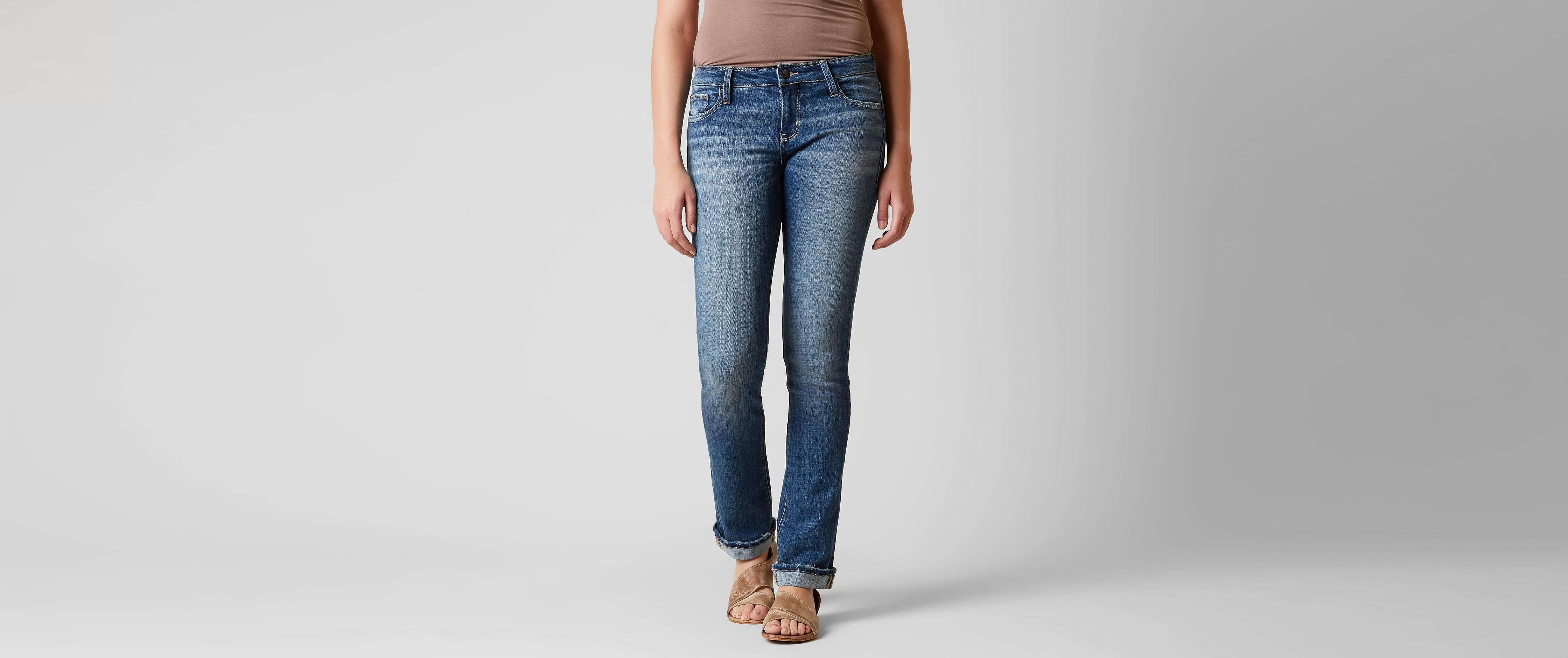 Daytrip Refined Virgo Straight Stretch Jean Women's Jeans in Medium