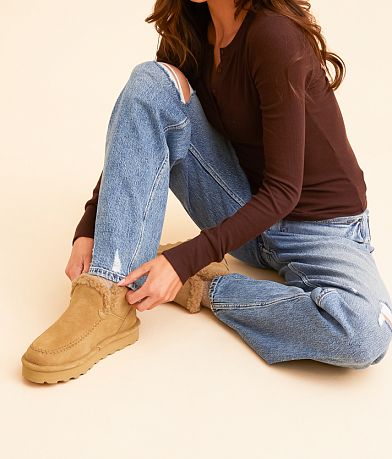 Bearpaw Maeve Platform Leather Ankle Boot MISC_DETAIL_5