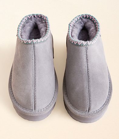 Bearpaw Girls - Martis Leather Slipper misc detail 3 view