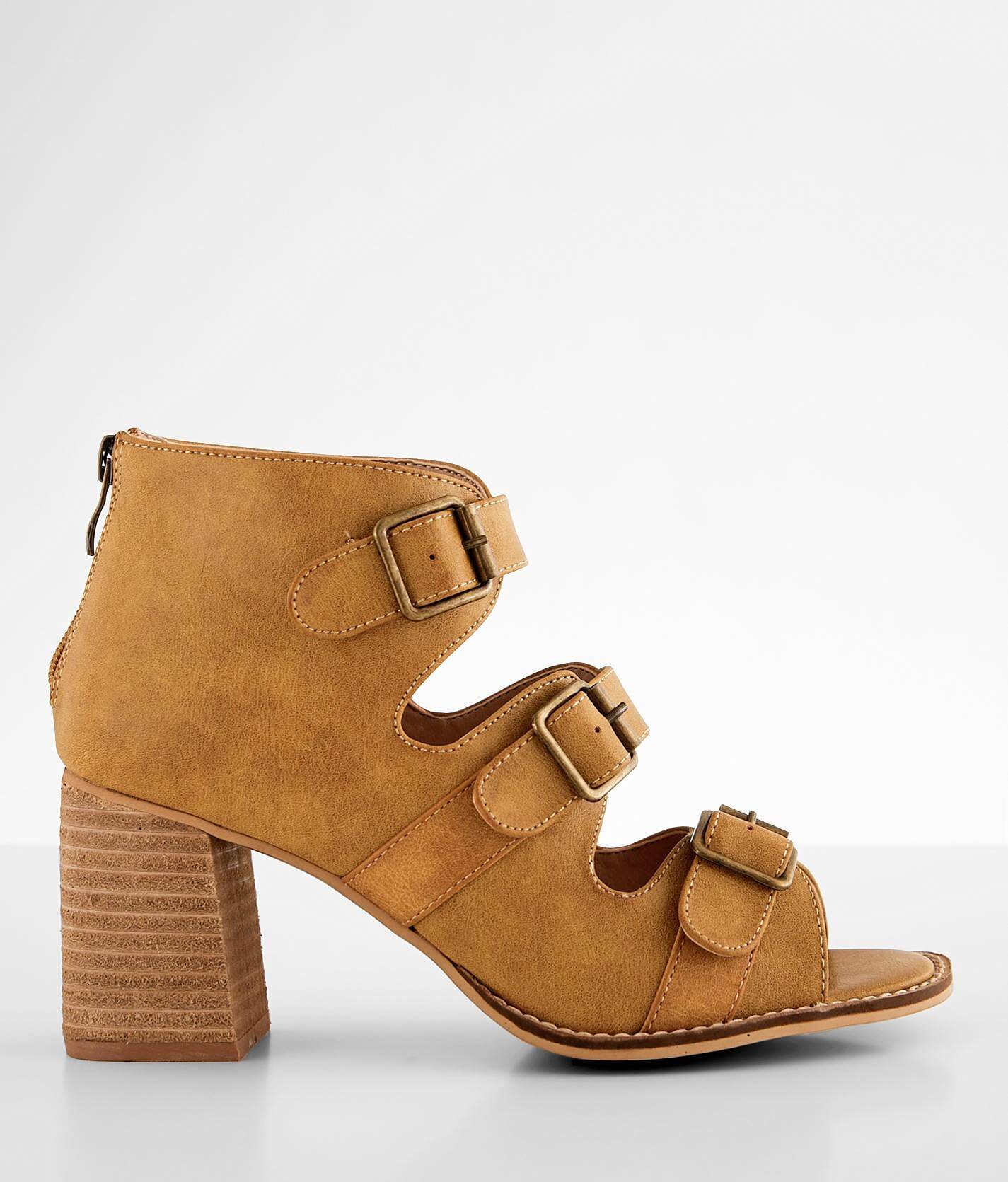 beast fashion sandals