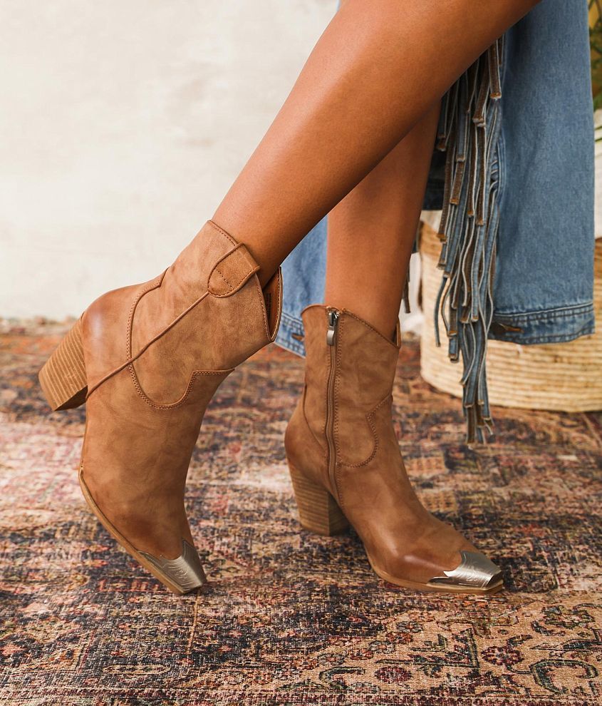 Buckle western ankle on sale boots