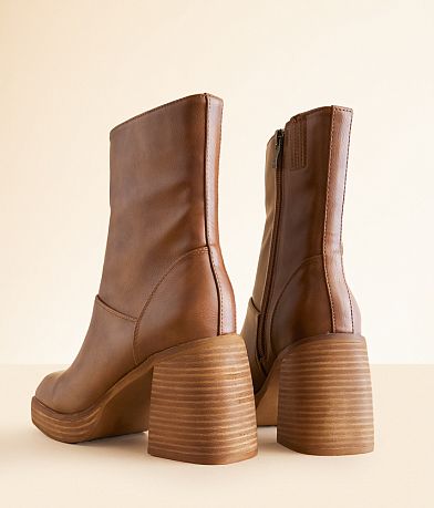 Beast Fashion Foster Boot misc detail 2 view