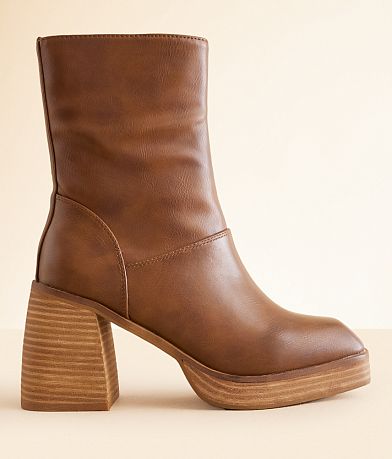 Beast Fashion Foster Boot front view