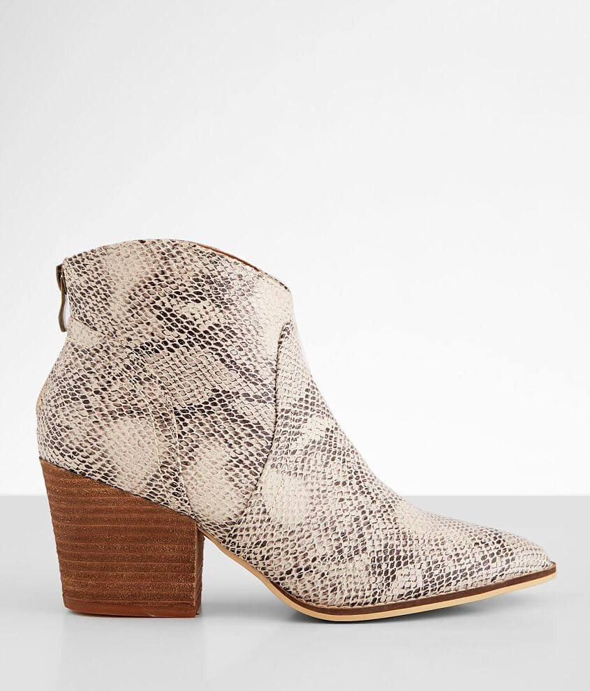 Zara snake hotsell print ankle boots