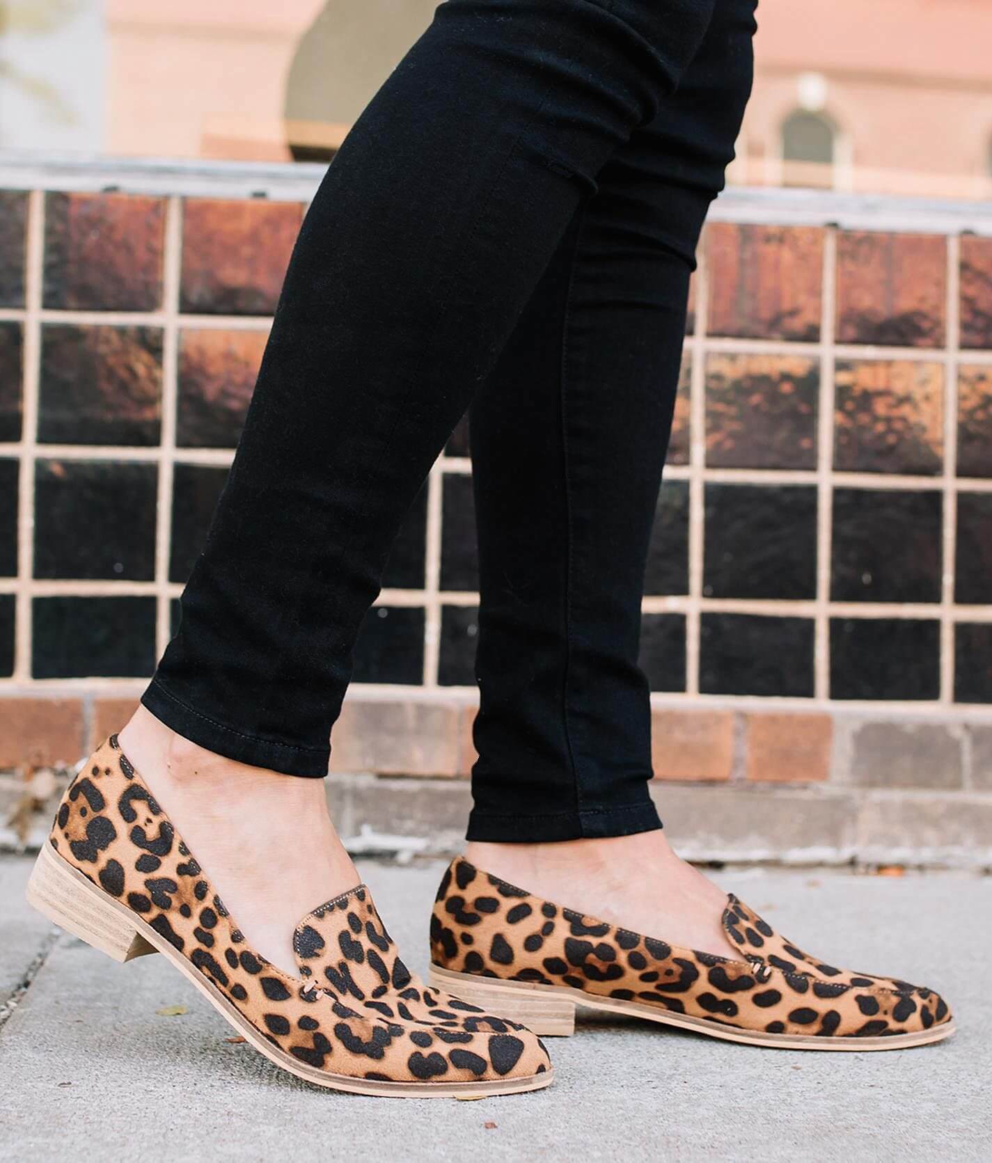 ローファー・オックスフォード Jordaan Animal Print Loafer Gucci Jordaan Animal Print Loafer - Runway Catalog