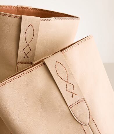 Beast Fashion Mills Stomper Boot MISC_DETAIL_4