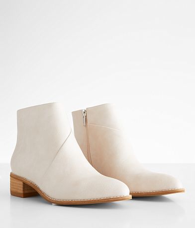 Beast Fashion Nelson Ankle Boot misc detail 1 view
