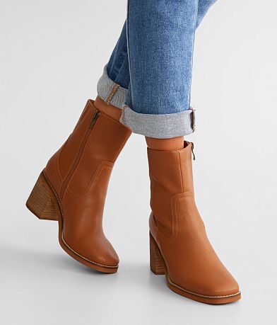 Beast Fashion Rosalia Ankle Boot MISC_DETAIL_5