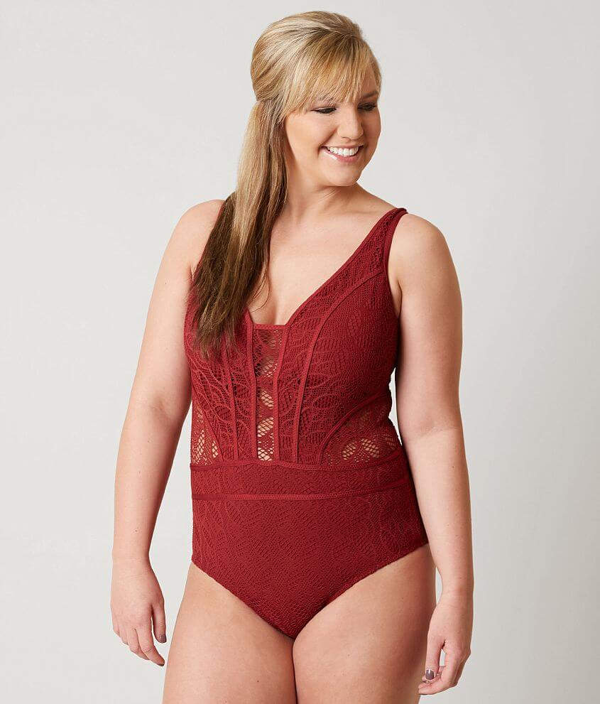 Bemyndige Tåre Betjening mulig Becca La Boheme Swimsuit - Plus Size Only - Women's Swimwear in Henna |  Buckle