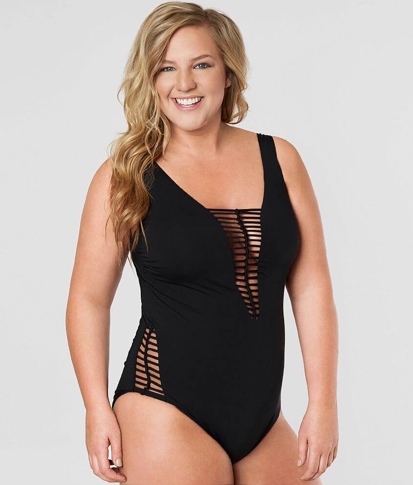 Festival Pigment aktivering Becca Macrame Swimsuit - Plus Size Only - Women's Swimwear in Black | Buckle