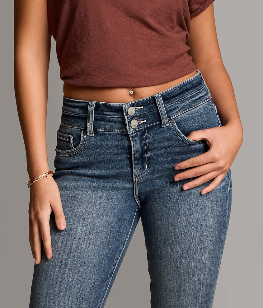 Gabby Cuffed Stretch Capri Jean
