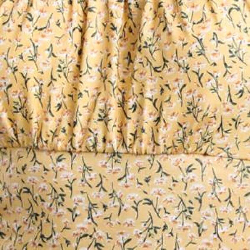 Women's Yellow Floral Print Crop Tank Top – Y2K Aesthetic Sleeveless Cami | Preppy Summer Outfit 3 thumbnail image