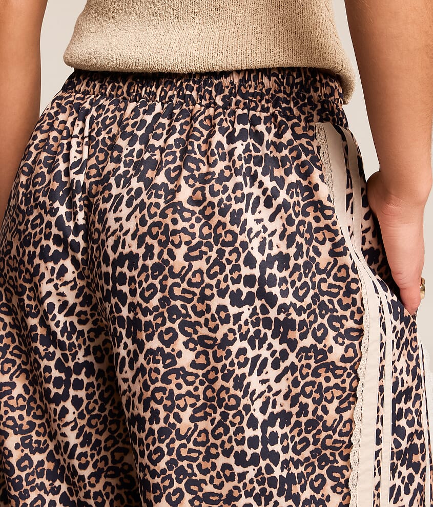 Leopard Print Wide Leg Pant