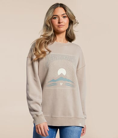 LIV Outdoor Wanderer Gabriella Pullover front view