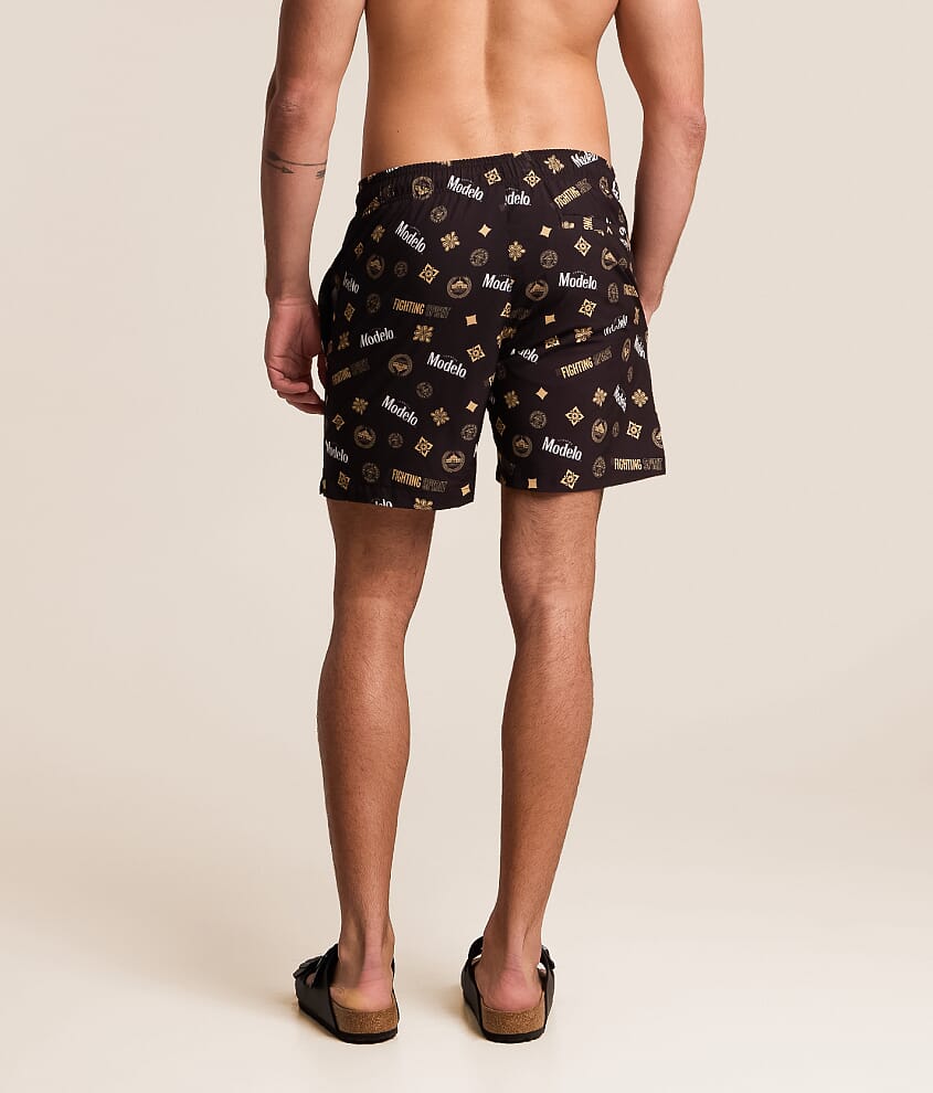 Modelo Stretch Swim Trunks