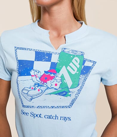 Bioworld 7 Up&#174; Catch Rays T-Shirt MISC_DETAIL_1