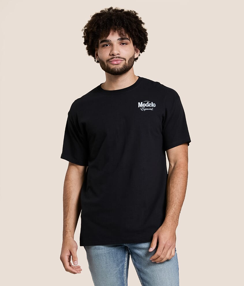 Modelo Fighting Spirit T-Shirt