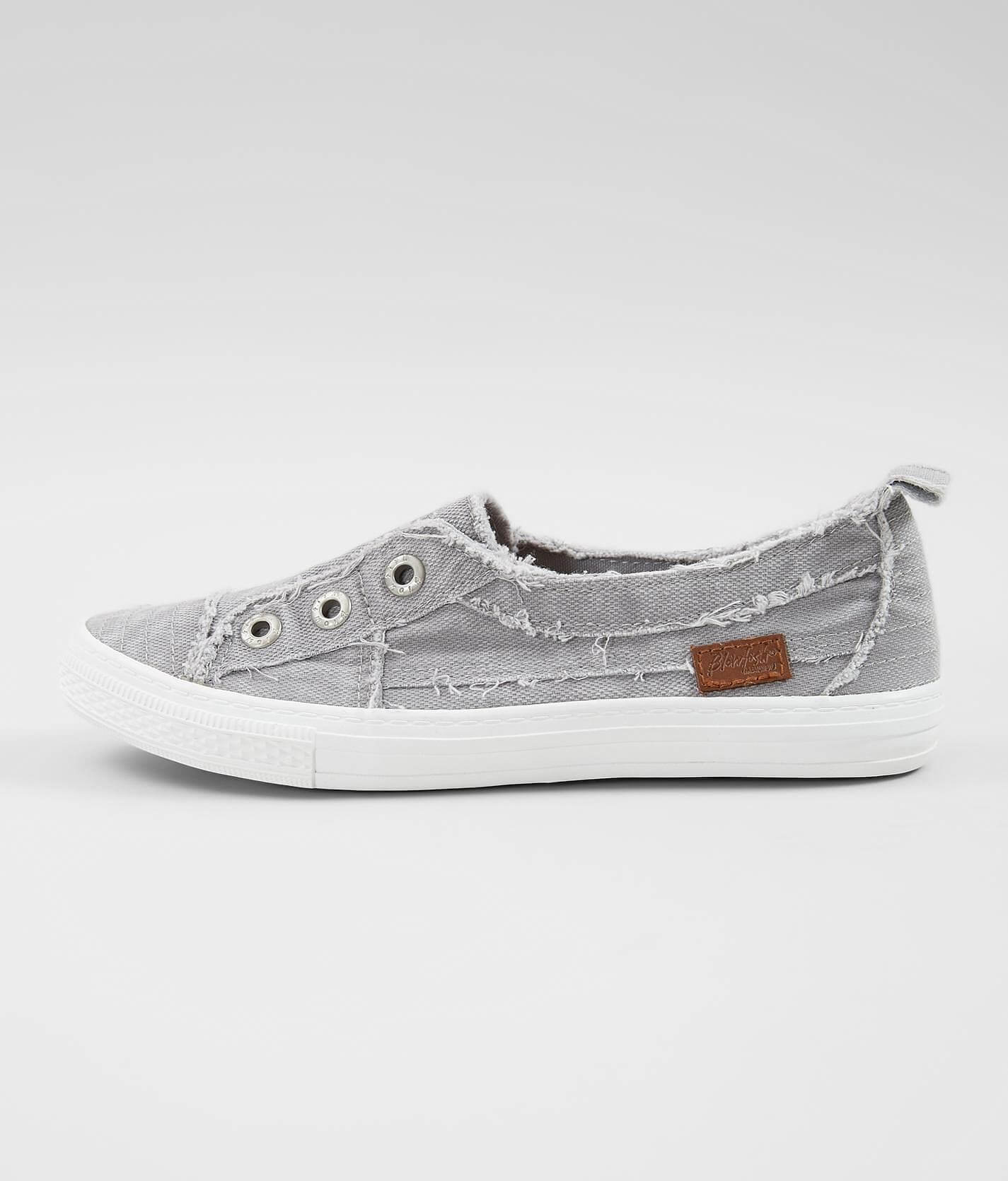 blowfish canvas slip on