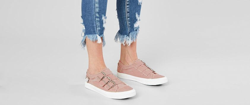 Blowfish Krasher Shoe Women�s Shoes in Dirty Pink Buckle