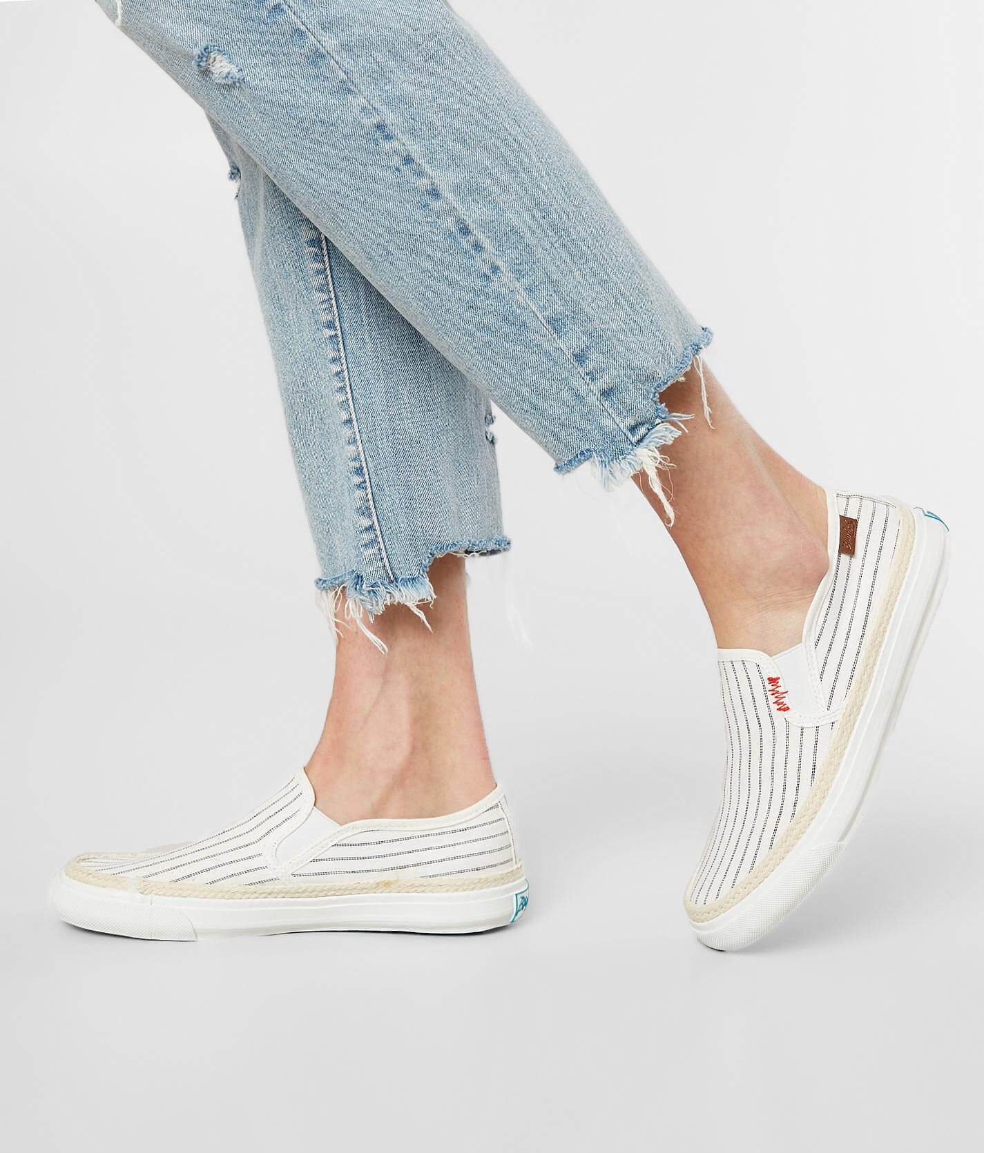 blowfish canvas slip on