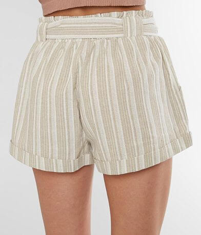 Sneak Peek Woven Paperbag Cuffed Short back pocket view