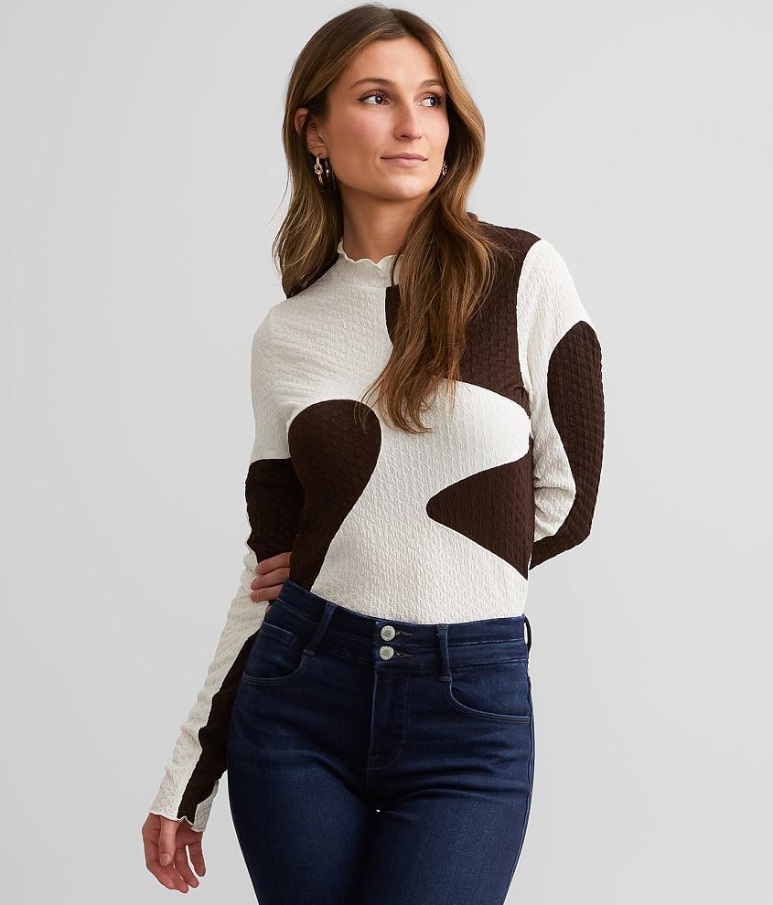 Willow &#38; Root Textured Knit Top front view