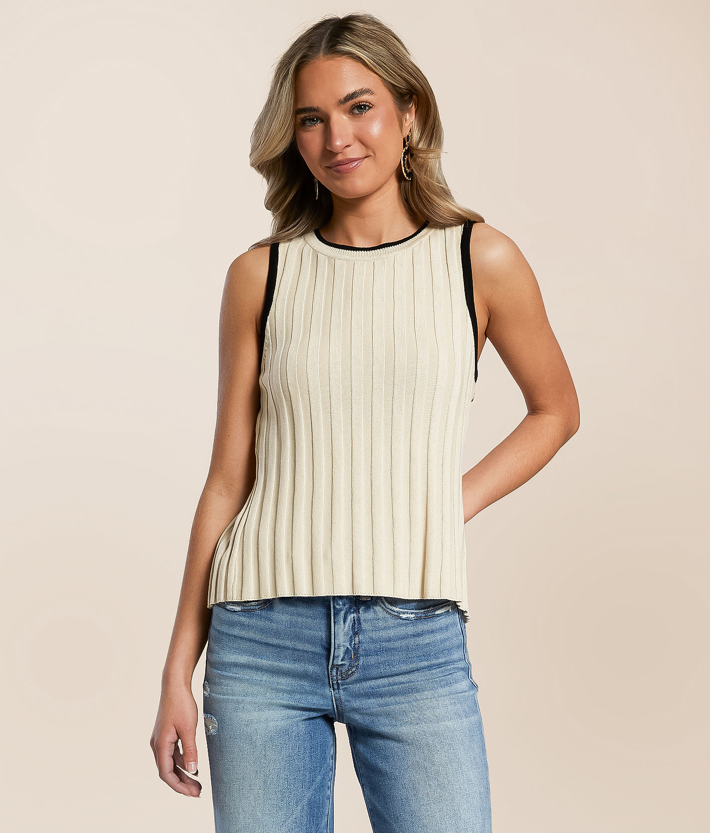 トップス BACK OPEN AMERICAN SLEEVES RIB TANK Blu Pepper Open Back Tie Tank Top - Women's Tank Tops in Tan
