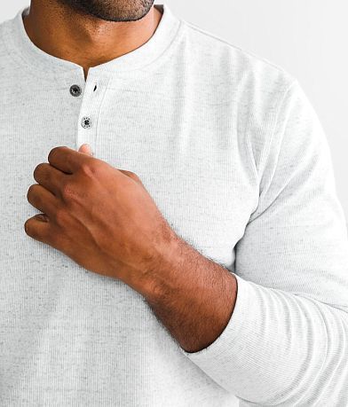 BKE Thermal Henley misc detail 1 view