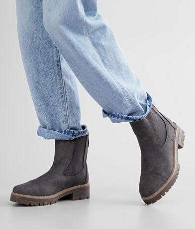 Vintage 93 Brooklyn Chelsea Boot misc detail 4 view
