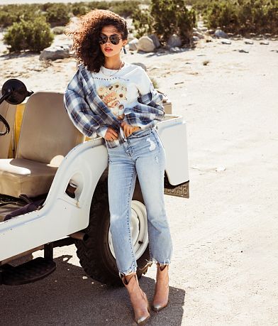 The Vinyl Icons Van Gogh Cropped T-Shirt MISC_DETAIL_2